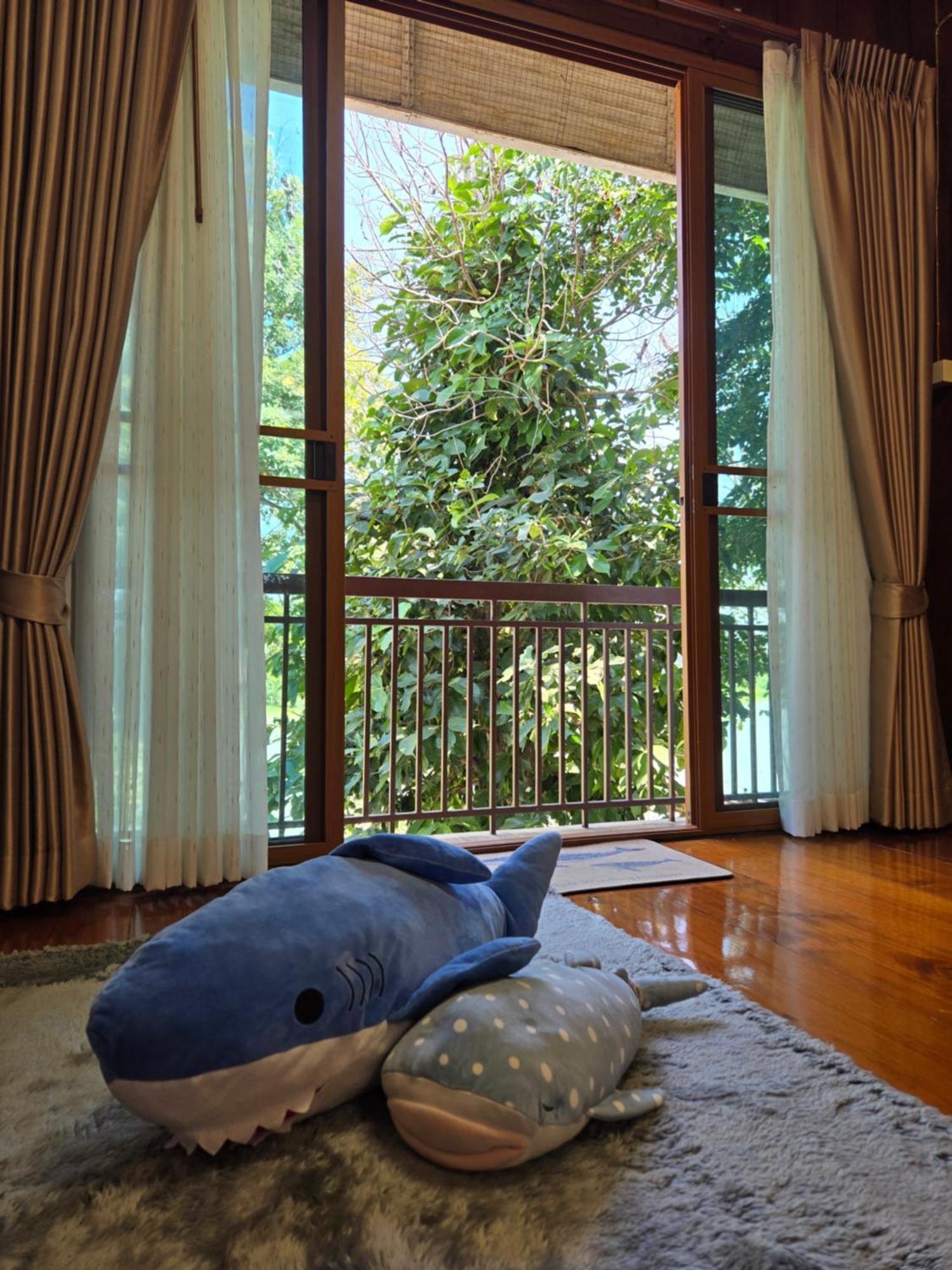 Whales Come To The River - Riverside - 3 Rooms On 2Nd Floor Ban Bang Phli Nua Exterior foto